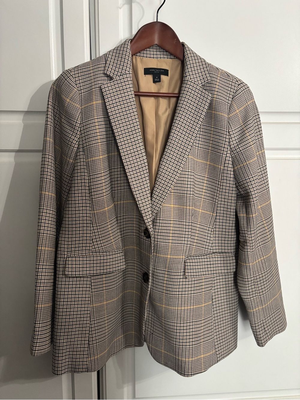 Ann Taylor Plaid Sport Coat in Beige and Tan